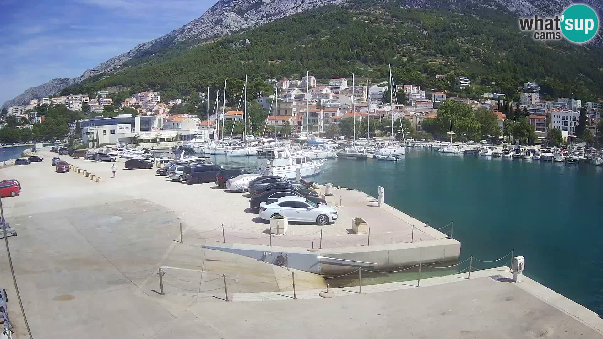 Spletna kamera – Baška Voda, pogled na mesto in goro Biokovo