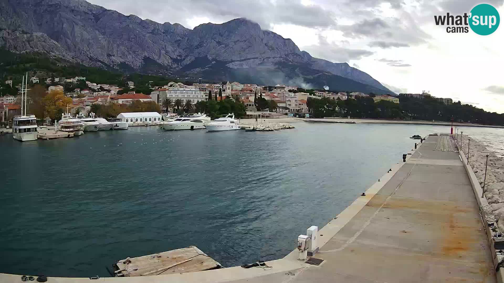 Webcam Live – Panorama di Baška Voda e delle montagne Biokovo