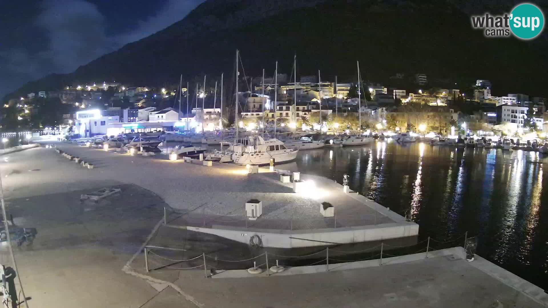 Spletna kamera – Baška Voda, pogled na mesto in goro Biokovo