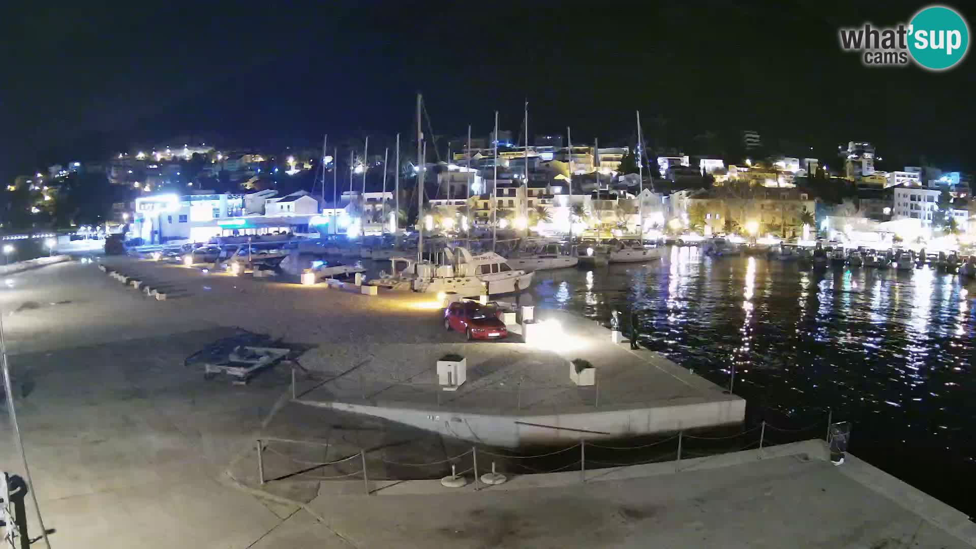 Spletna kamera – Baška Voda, pogled na mesto in goro Biokovo