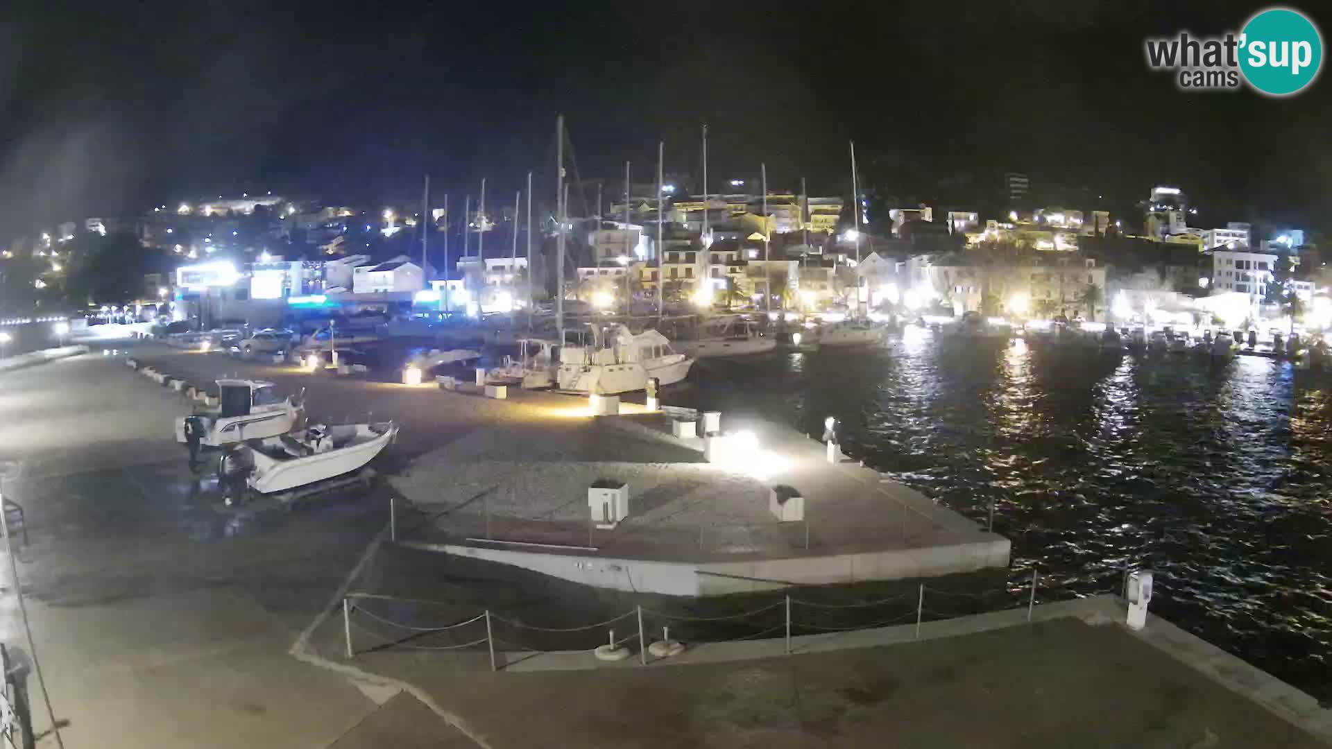 Spletna kamera – Baška Voda, pogled na mesto in goro Biokovo