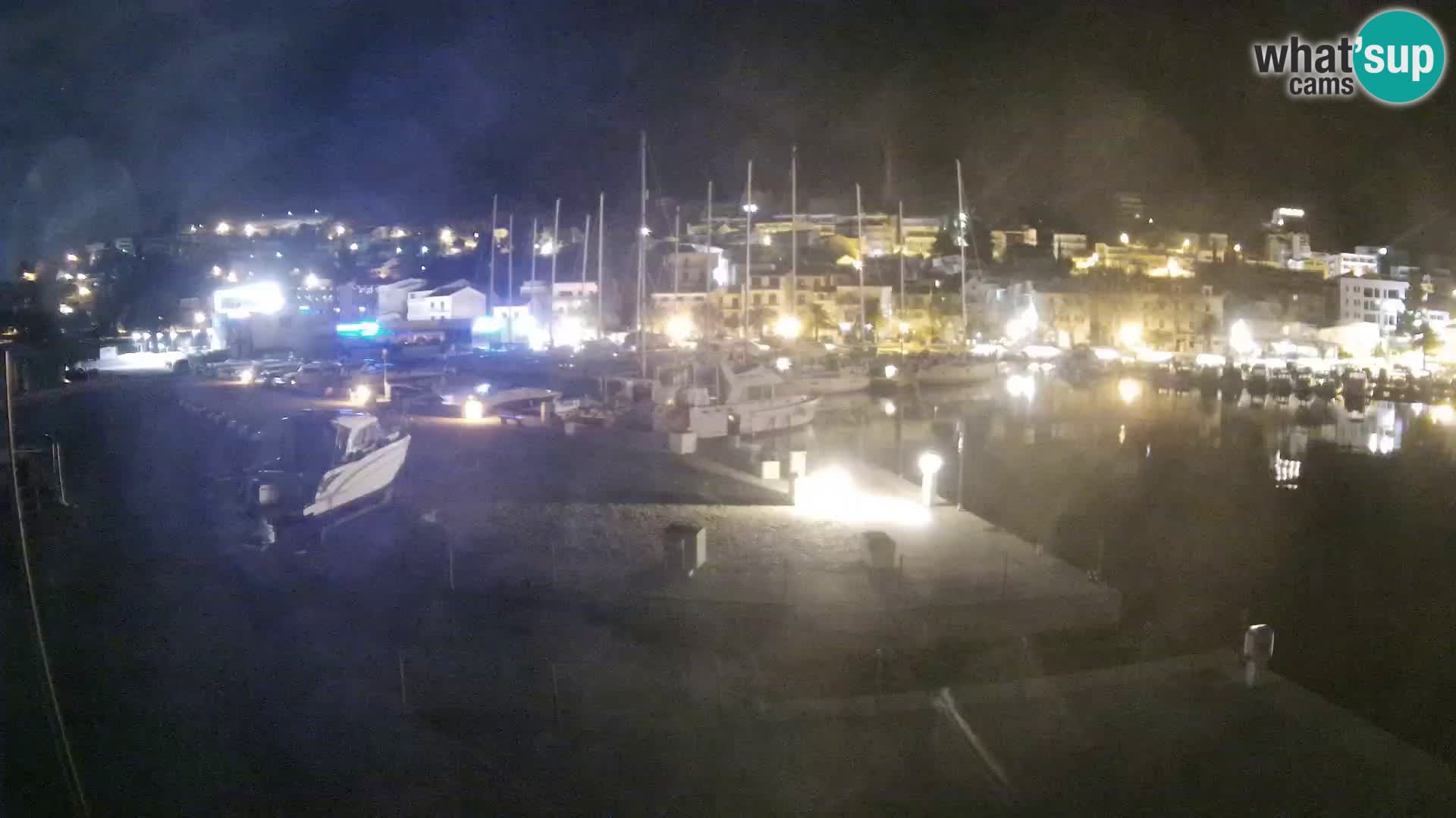 Web Kamera Baška Voda luka – Pogled na grad i masiv Biokovo