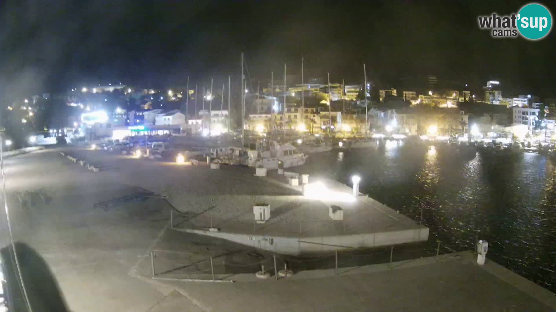 Spletna kamera – Baška Voda, pogled na mesto in goro Biokovo