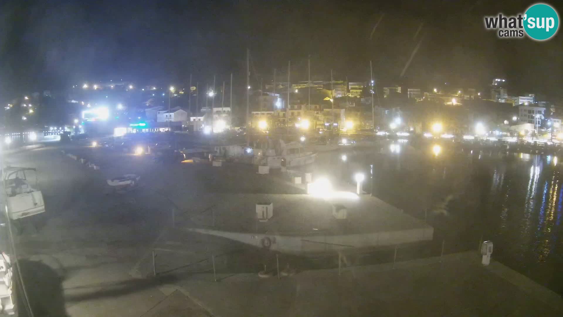 Spletna kamera – Baška Voda, pogled na mesto in goro Biokovo