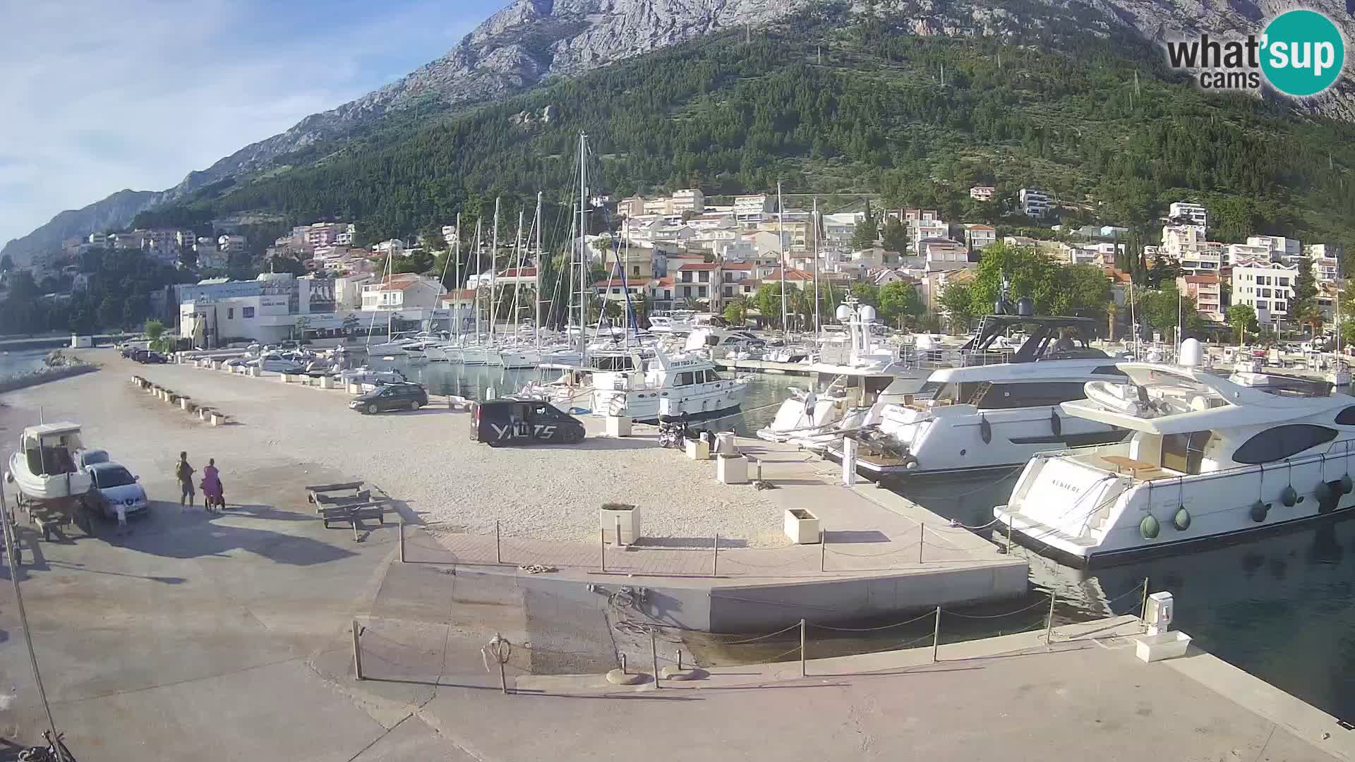 Spletna kamera – Baška Voda, pogled na mesto in goro Biokovo