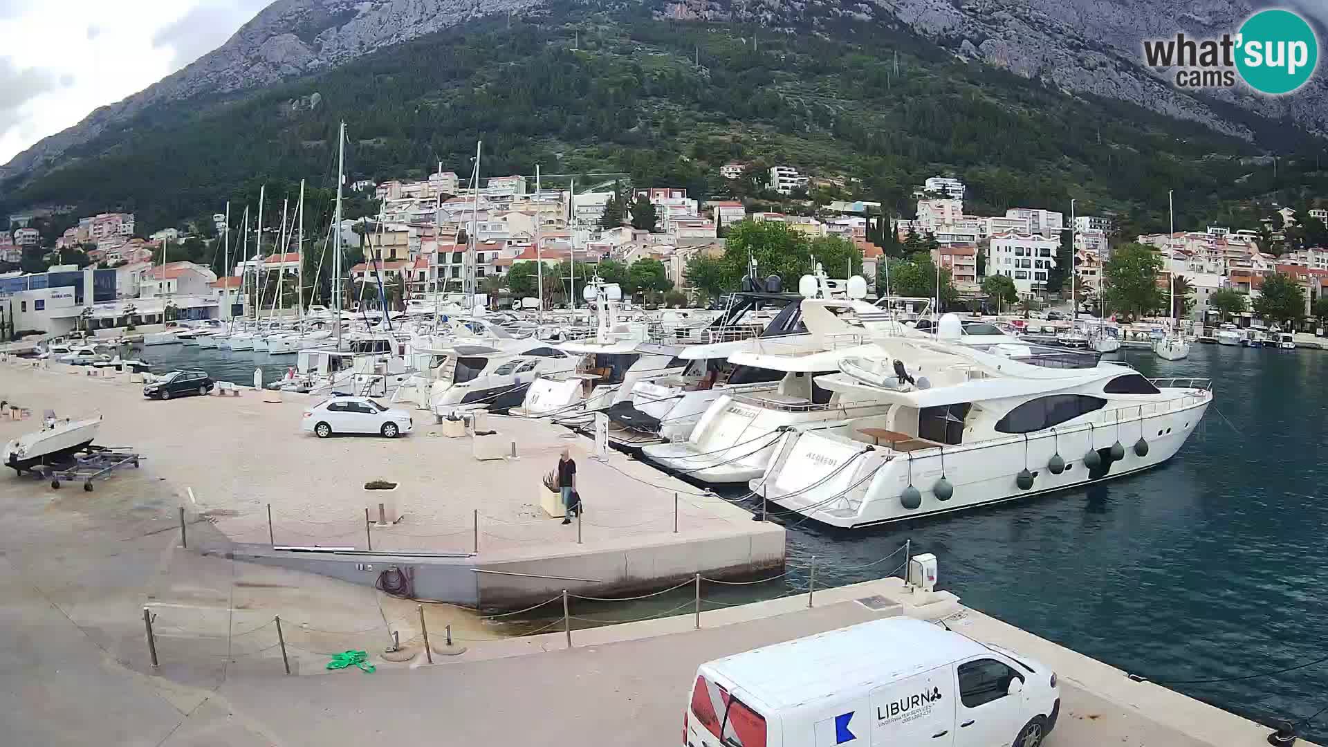 Spletna kamera – Baška Voda, pogled na mesto in goro Biokovo