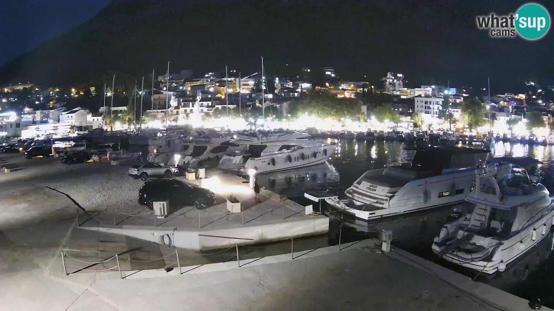 Spletna kamera – Baška Voda, pogled na mesto in goro Biokovo