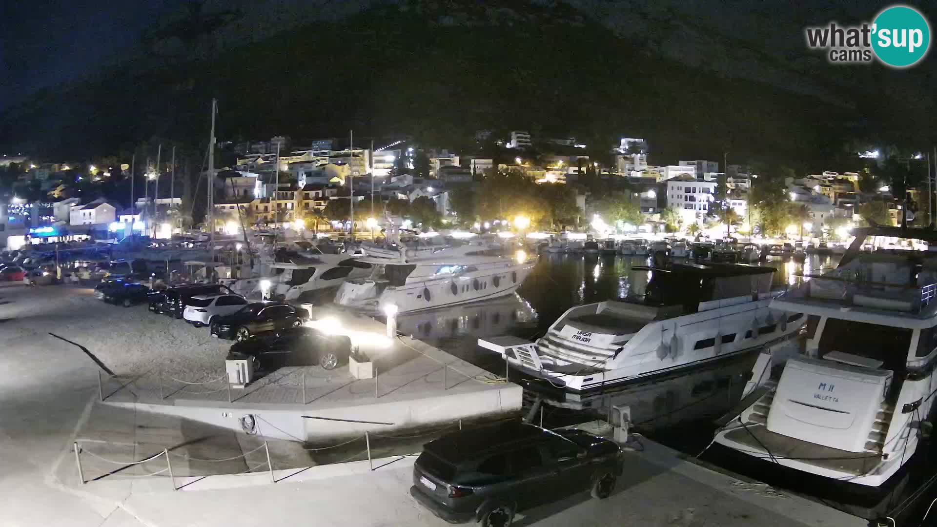 Spletna kamera – Baška Voda, pogled na mesto in goro Biokovo