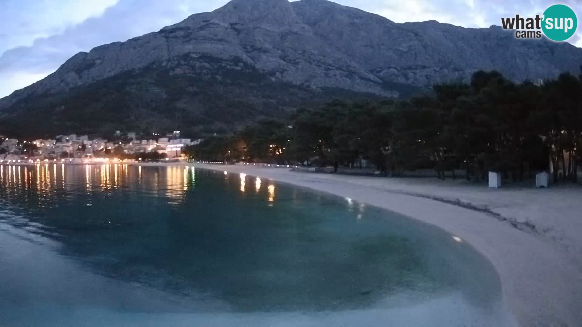 Spletna kamera – Baška Voda – Borik, pogled na plažo Nikolina