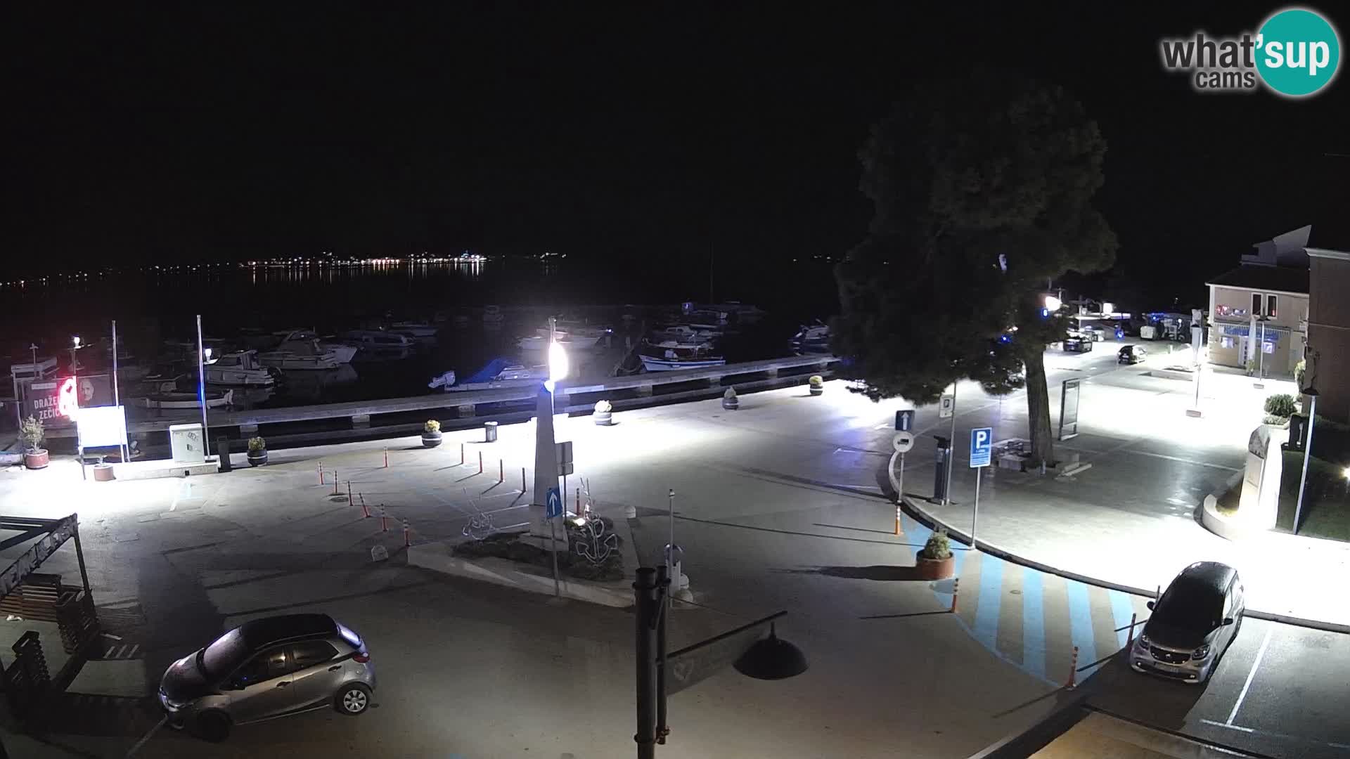 Biograd na Moru webcam – König Tomislav Platz