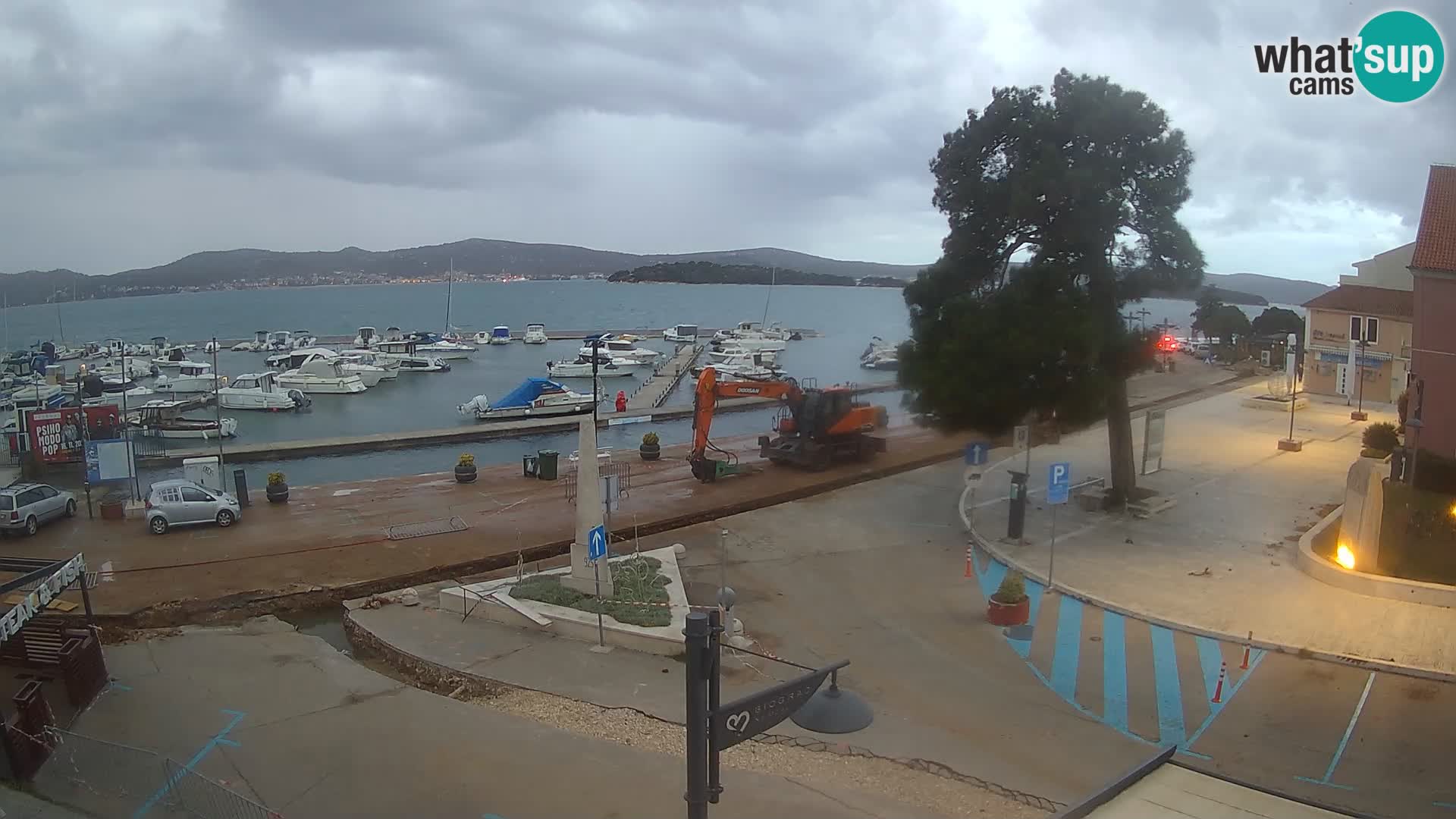 Biograd na Moru webcam – König Tomislav Platz