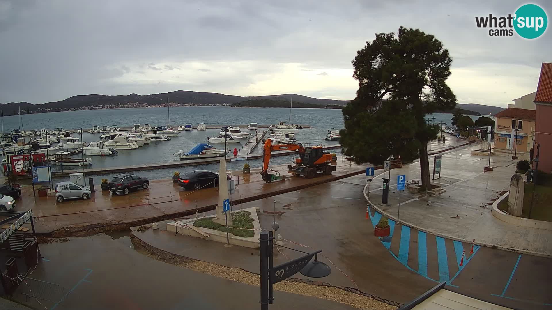 Biograd na Moru webcam – König Tomislav Platz