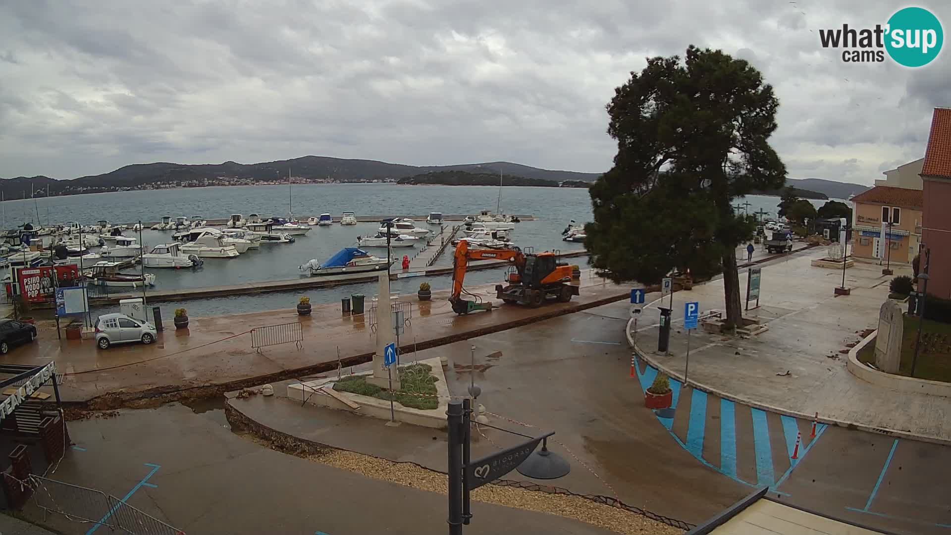 Biograd na Moru webcam – König Tomislav Platz