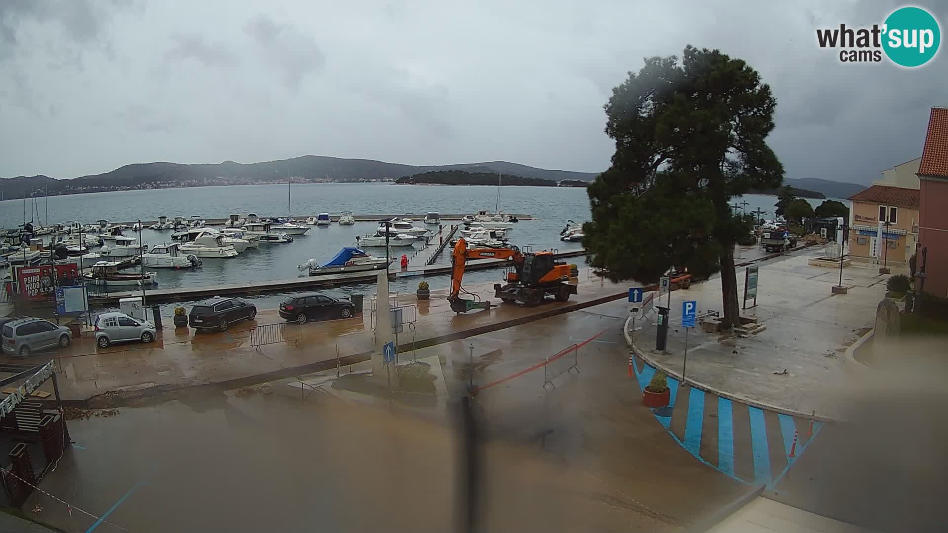 Biograd na Moru webcam – König Tomislav Platz