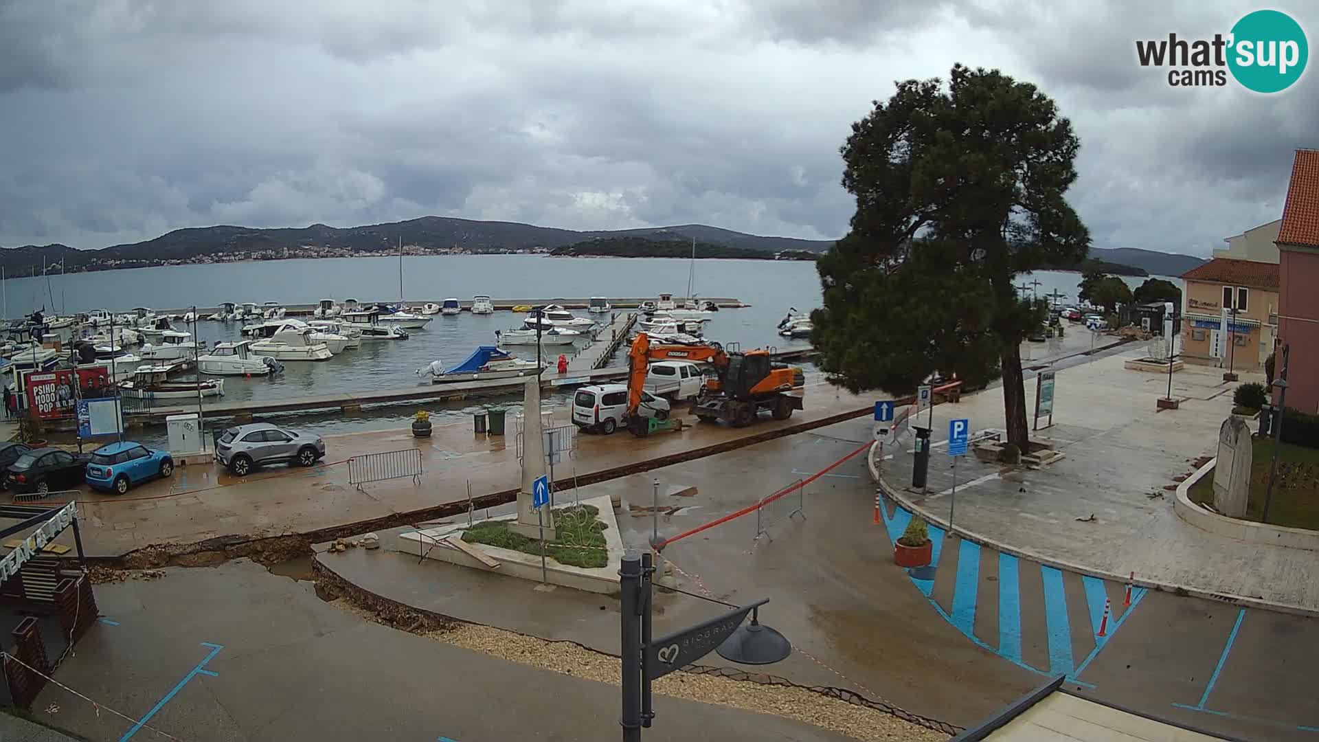 Biograd na Moru webcam – König Tomislav Platz