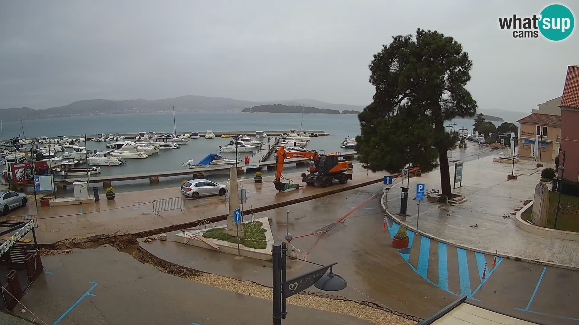 Biograd na Moru webcam – König Tomislav Platz