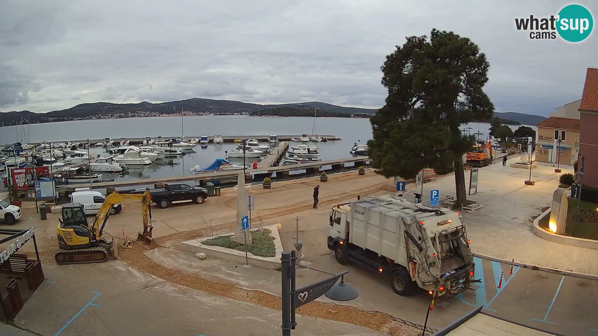 Biograd na Moru webcam – König Tomislav Platz