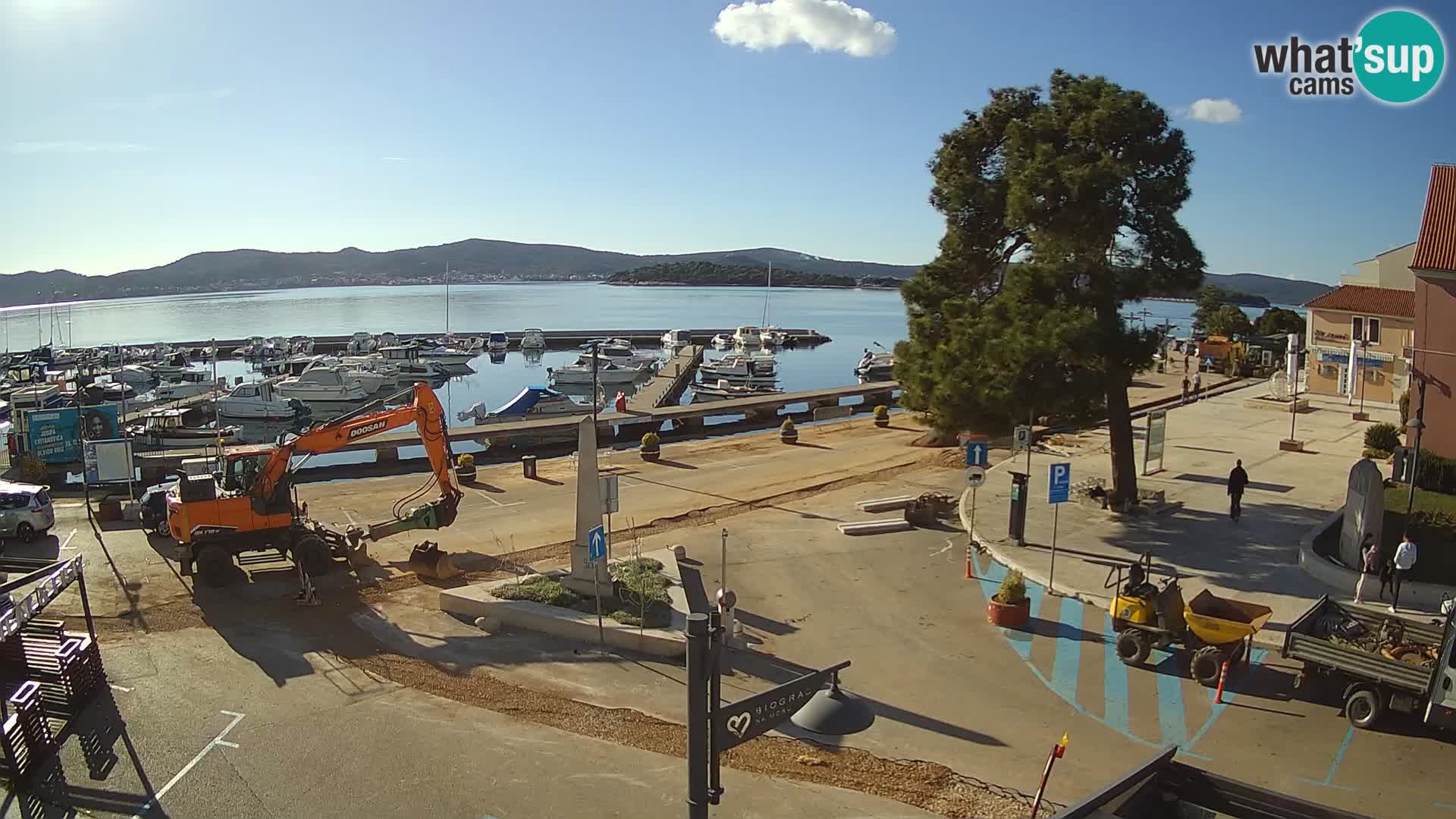 Biograd na Moru webcam – König Tomislav Platz