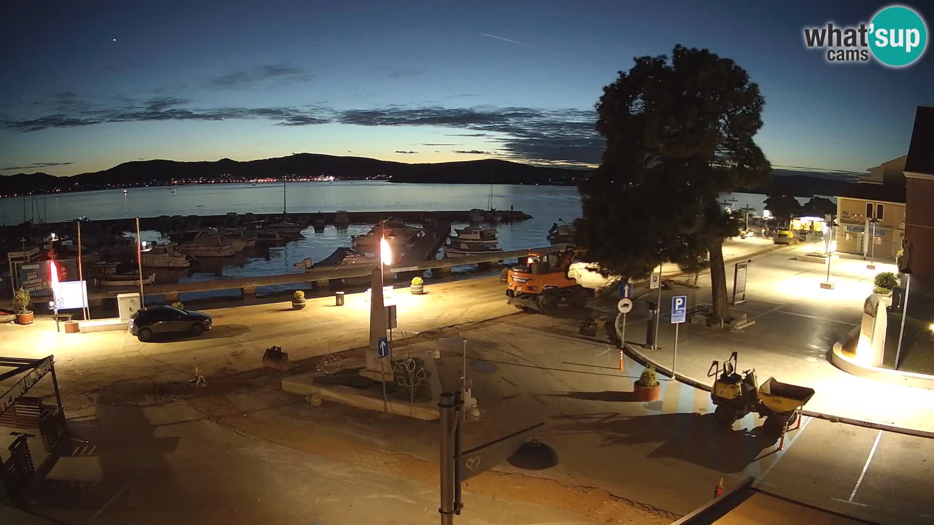 Biograd na Moru webcam – König Tomislav Platz