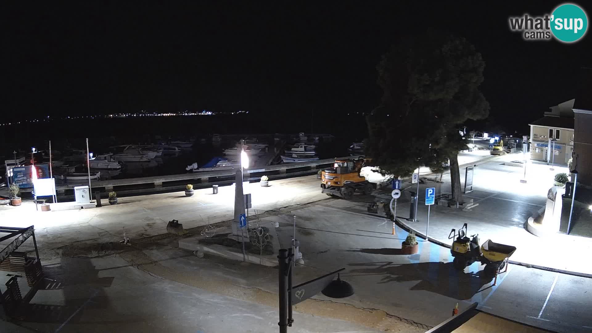 Biograd na Moru webcam – König Tomislav Platz