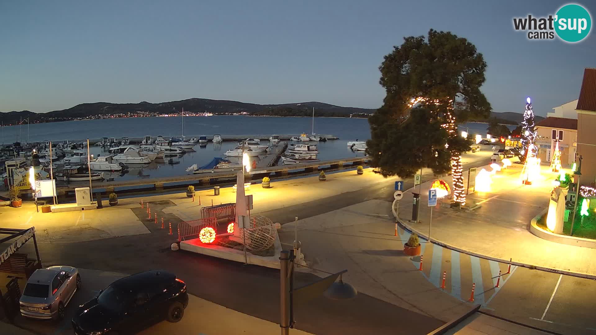 Biograd na Moru webcam – König Tomislav Platz