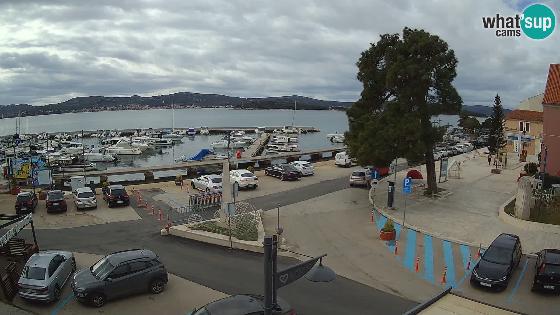 Biograd na Moru webcam – König Tomislav Platz