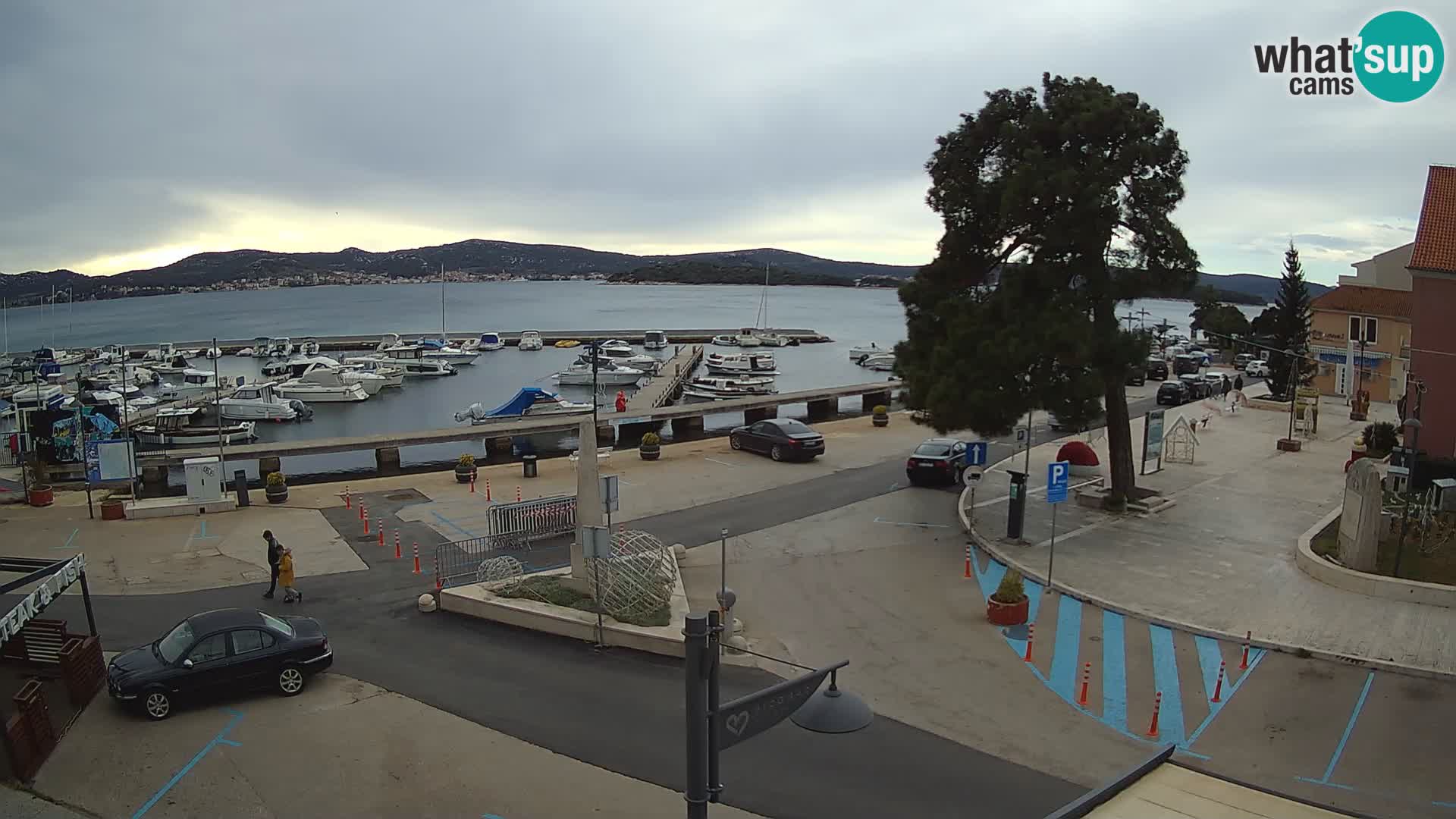 Biograd na Moru webcam – König Tomislav Platz