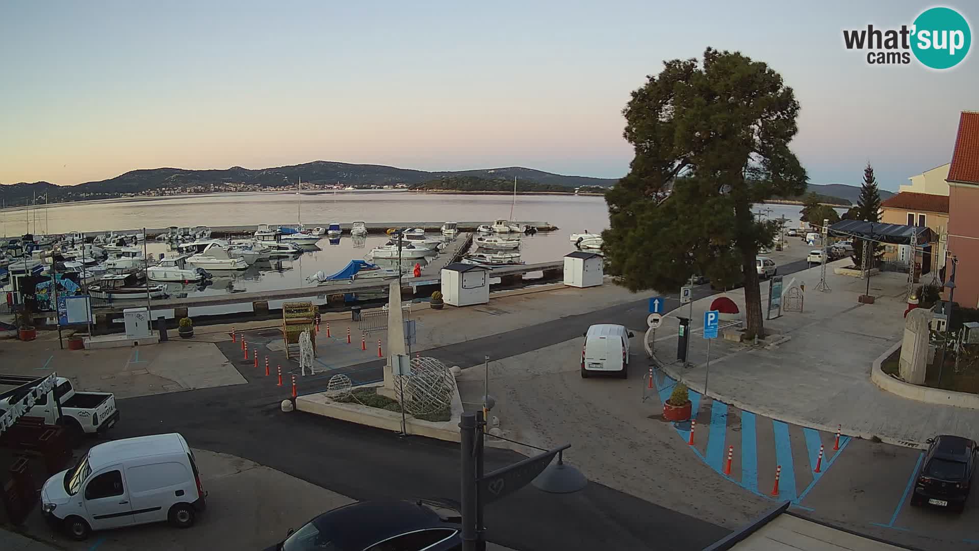 Biograd na Moru webcam – König Tomislav Platz