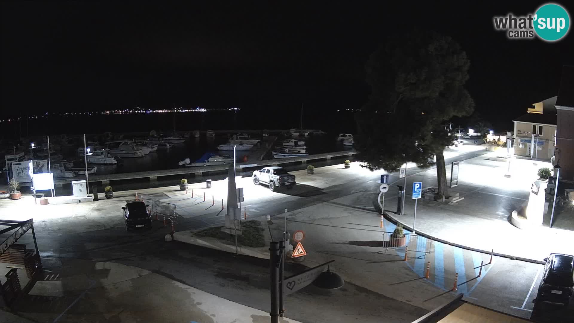 Biograd na Moru webcam – König Tomislav Platz