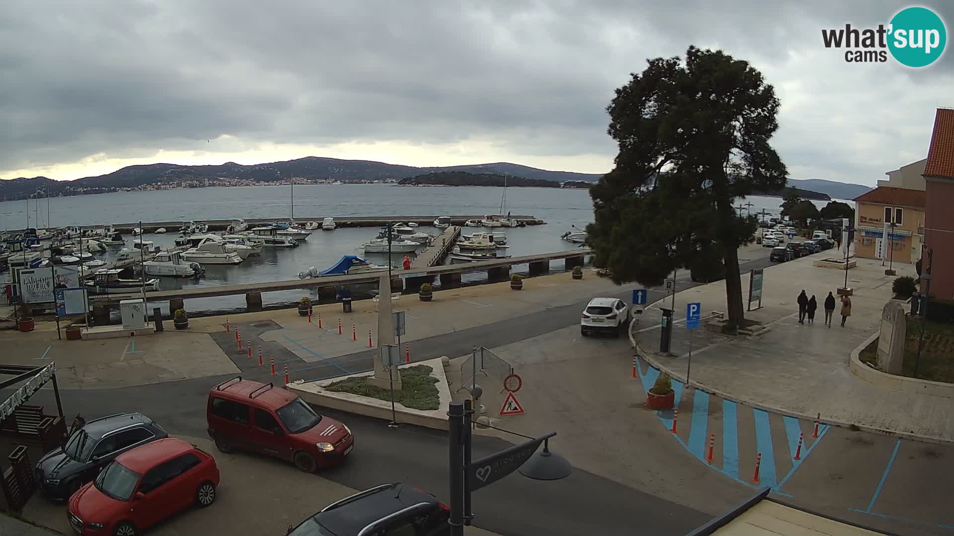 Biograd na Moru webcam – König Tomislav Platz