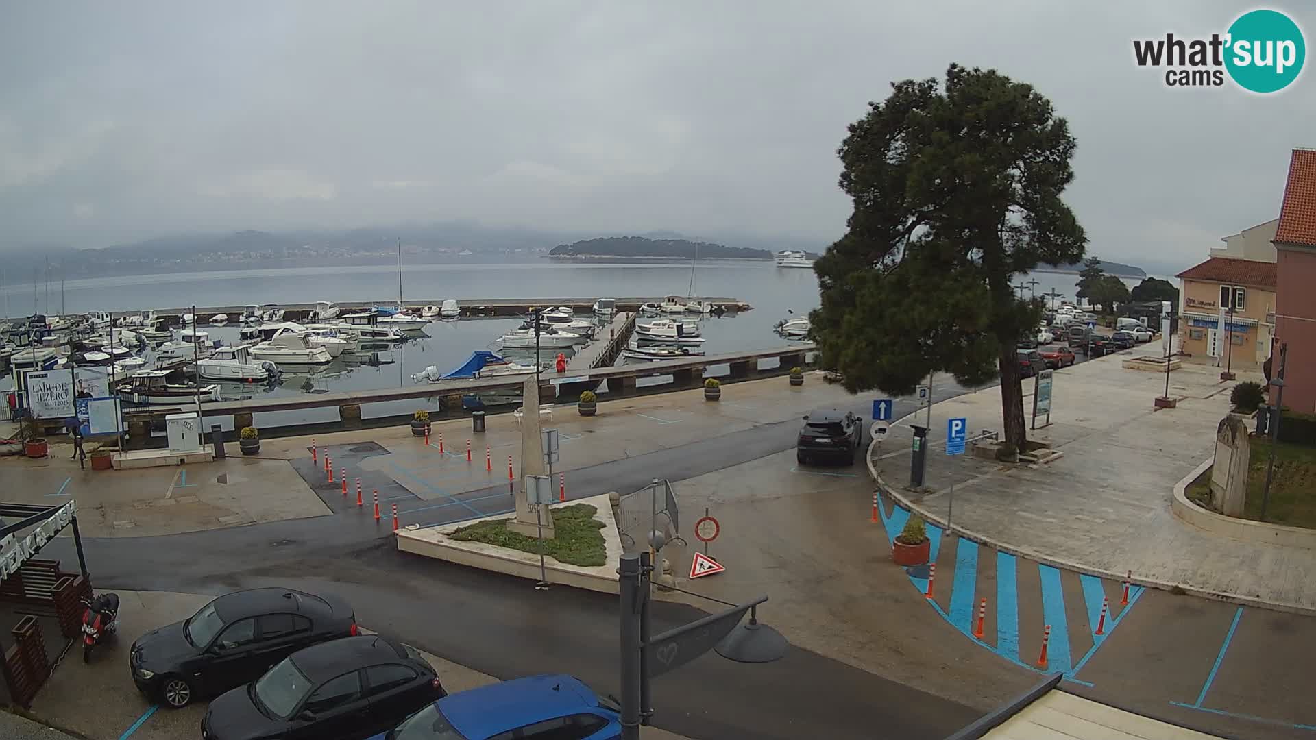 Biograd na Moru webcam – König Tomislav Platz