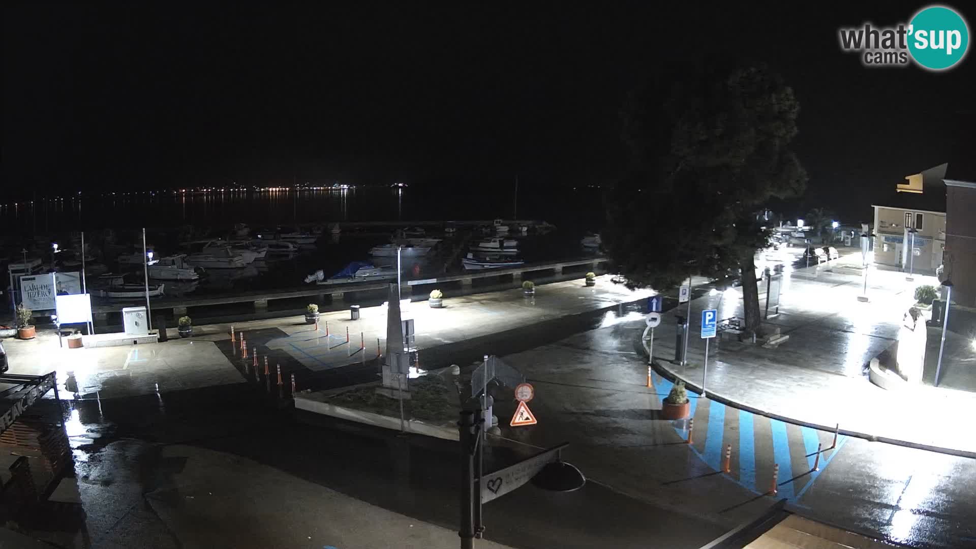 Biograd na Moru webcam – König Tomislav Platz