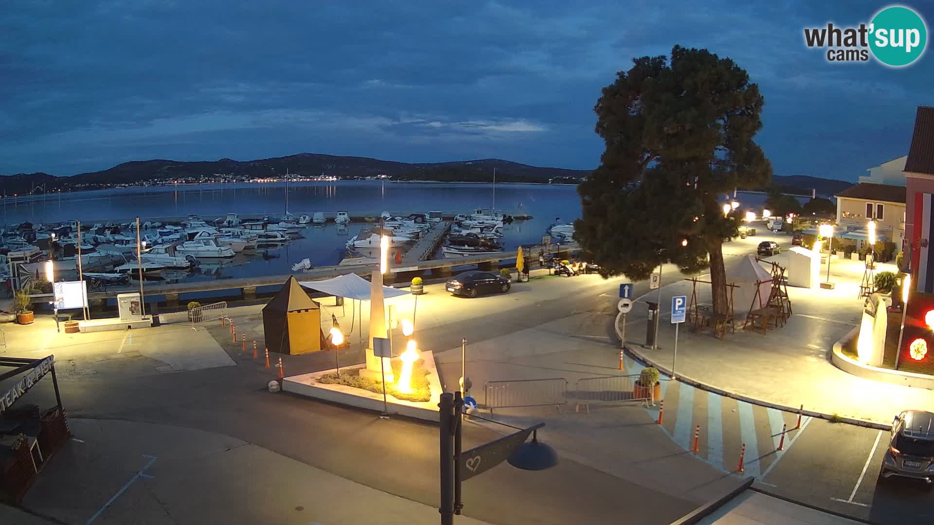 Biograd na Moru webcam – König Tomislav Platz