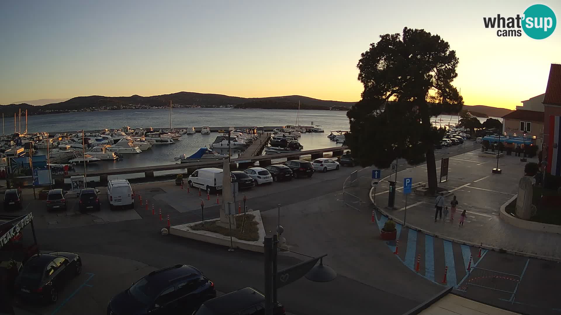 Biograd na Moru webcam – König Tomislav Platz