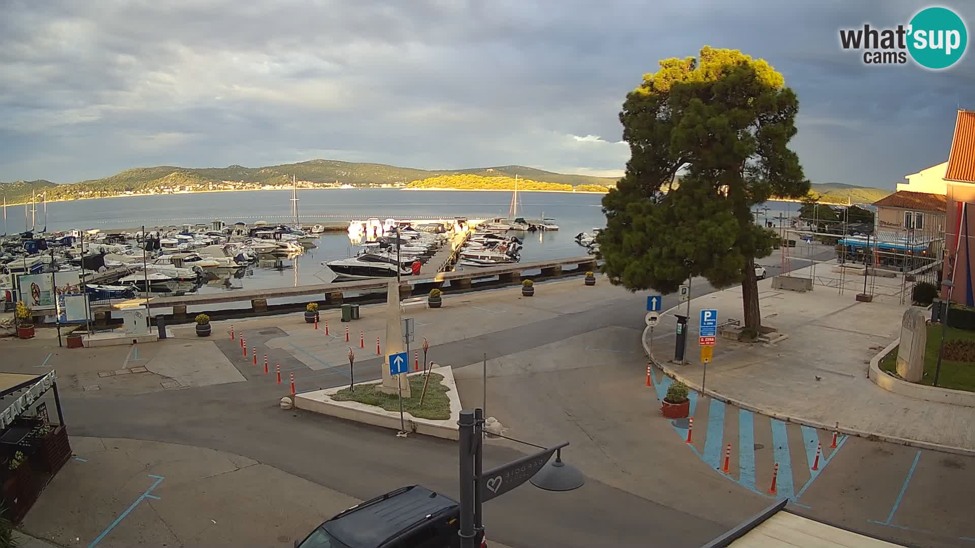 Kamera Biograd na Moru – trg kralja Tomislava