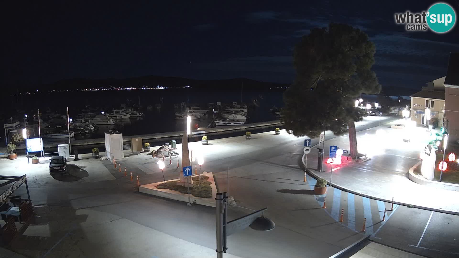 Biograd na Moru webcam – König Tomislav Platz