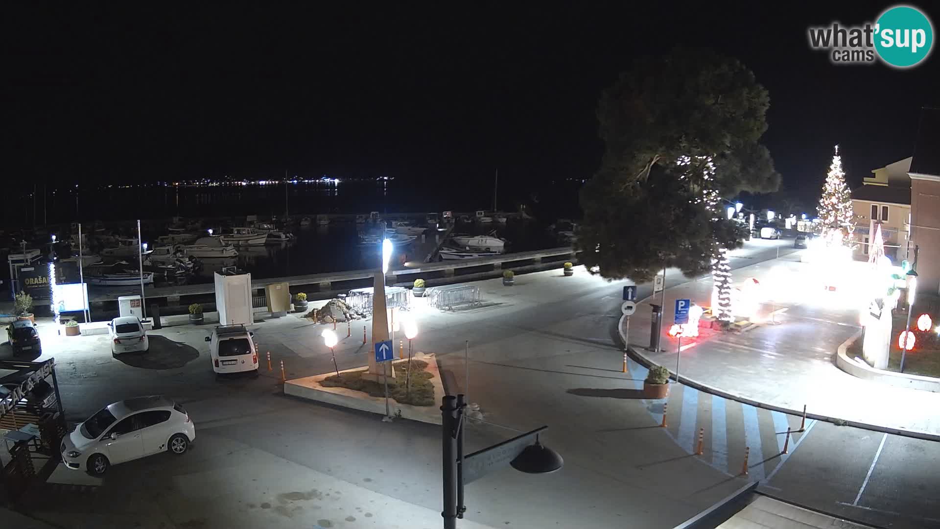 Biograd na Moru webcam – König Tomislav Platz