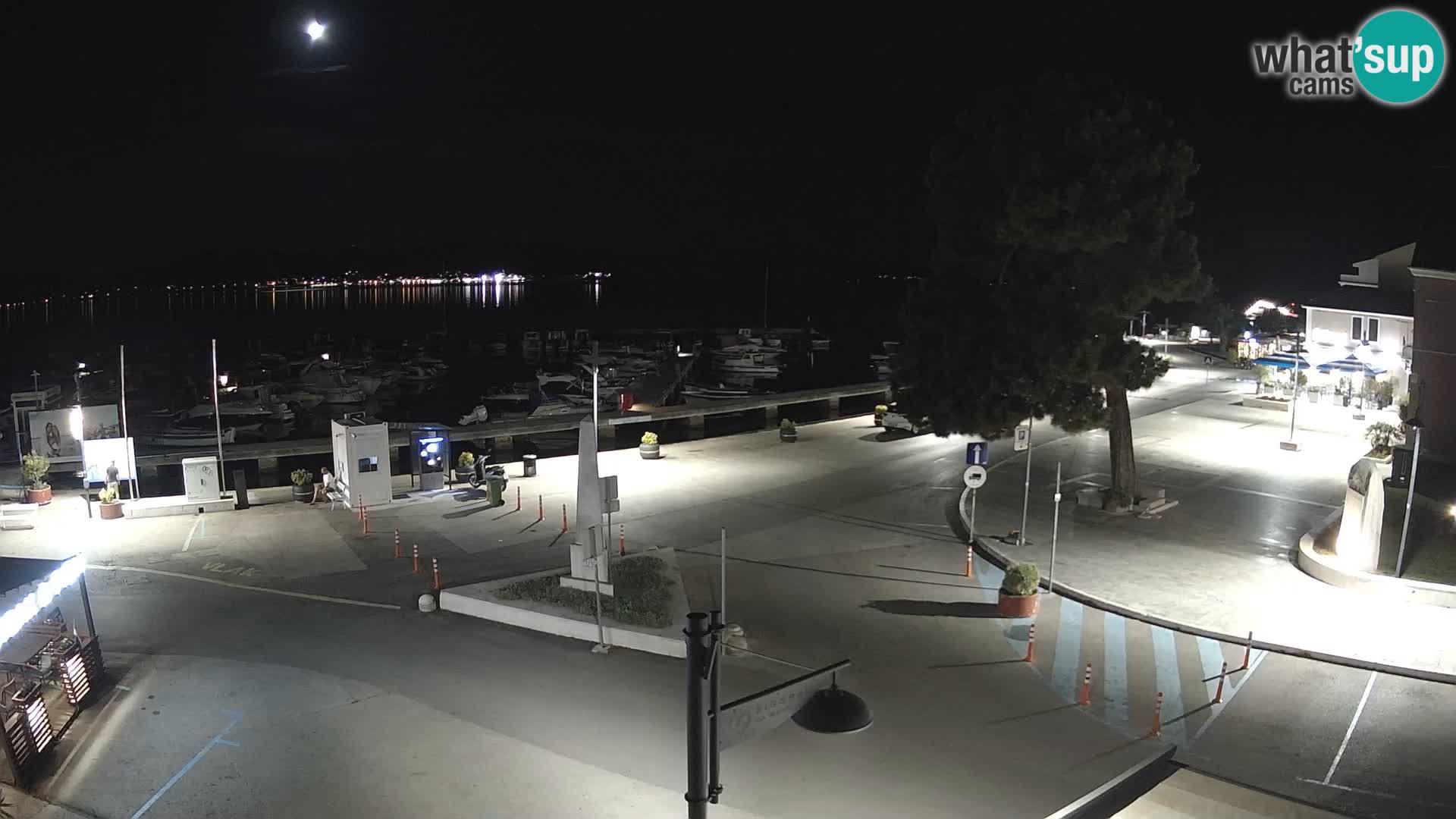 Biograd na Moru webcam – König Tomislav Platz