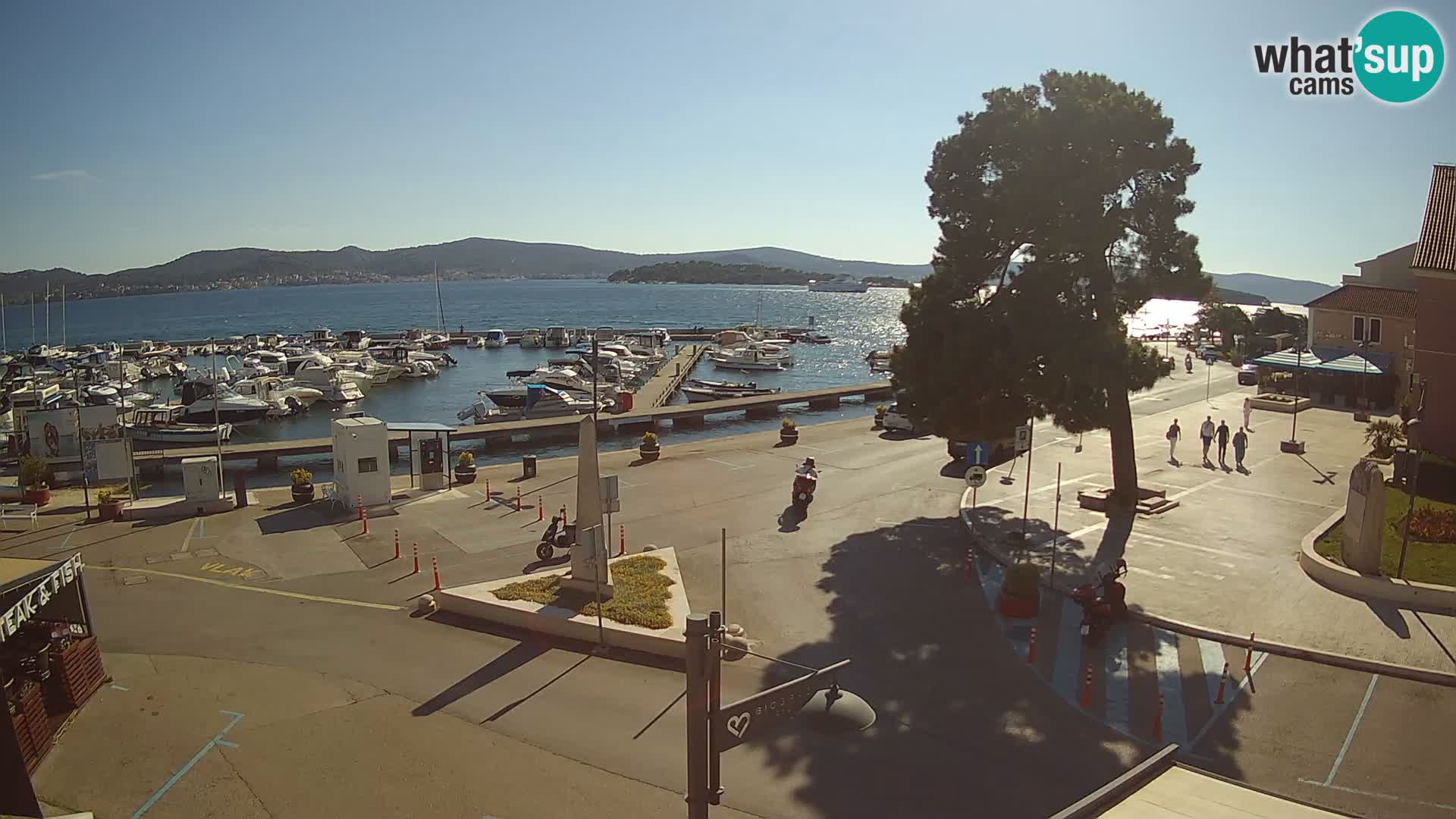 Biograd na Moru webcam – König Tomislav Platz