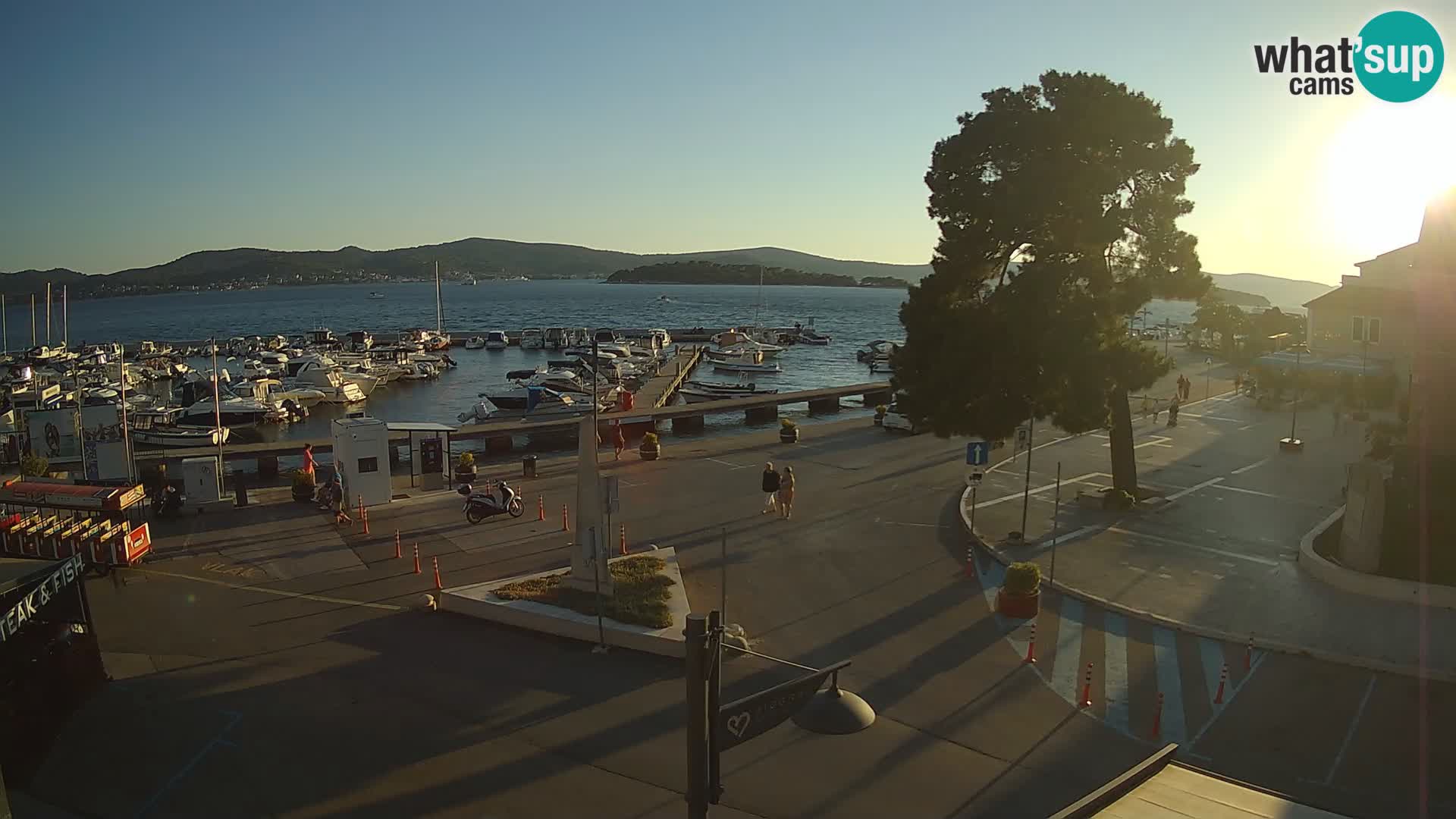 Kamera Biograd na Moru – trg kralja Tomislava