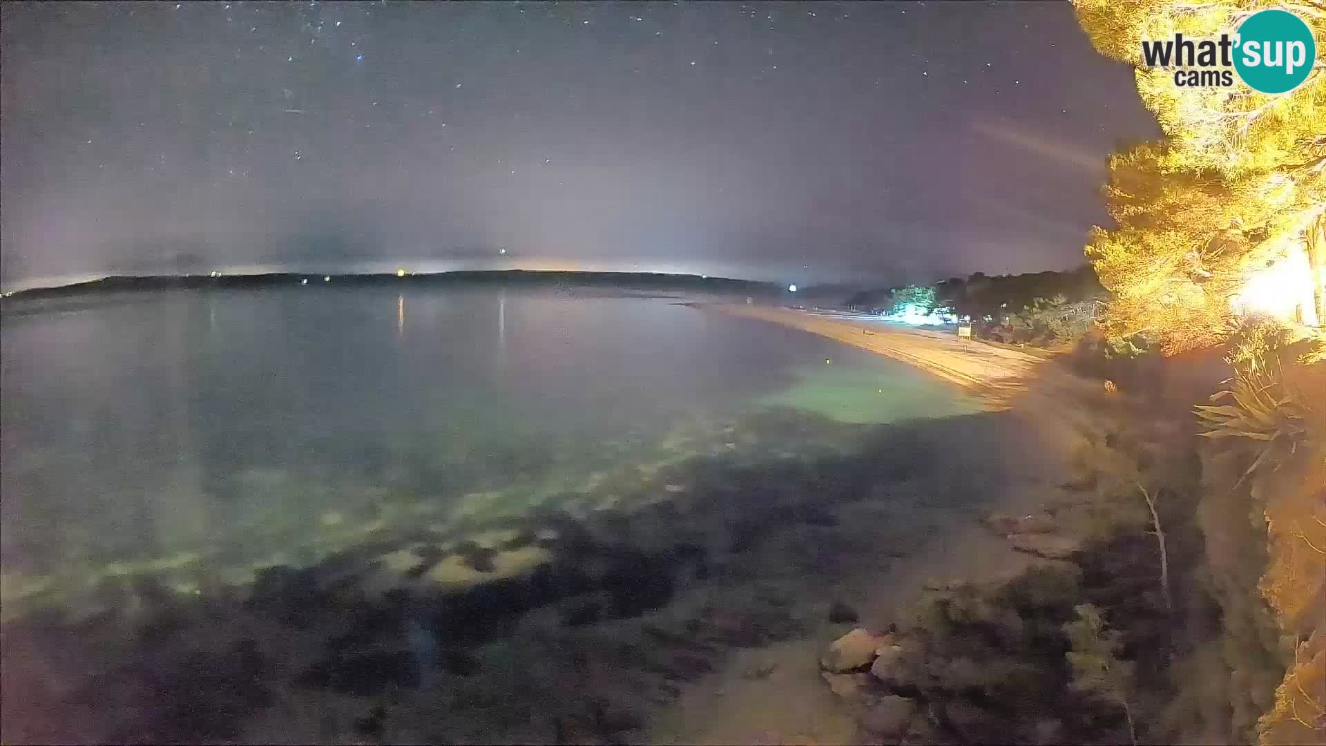 Spletna kamera Bol Zlatni Rat – Pogled v živo z otoka Brač