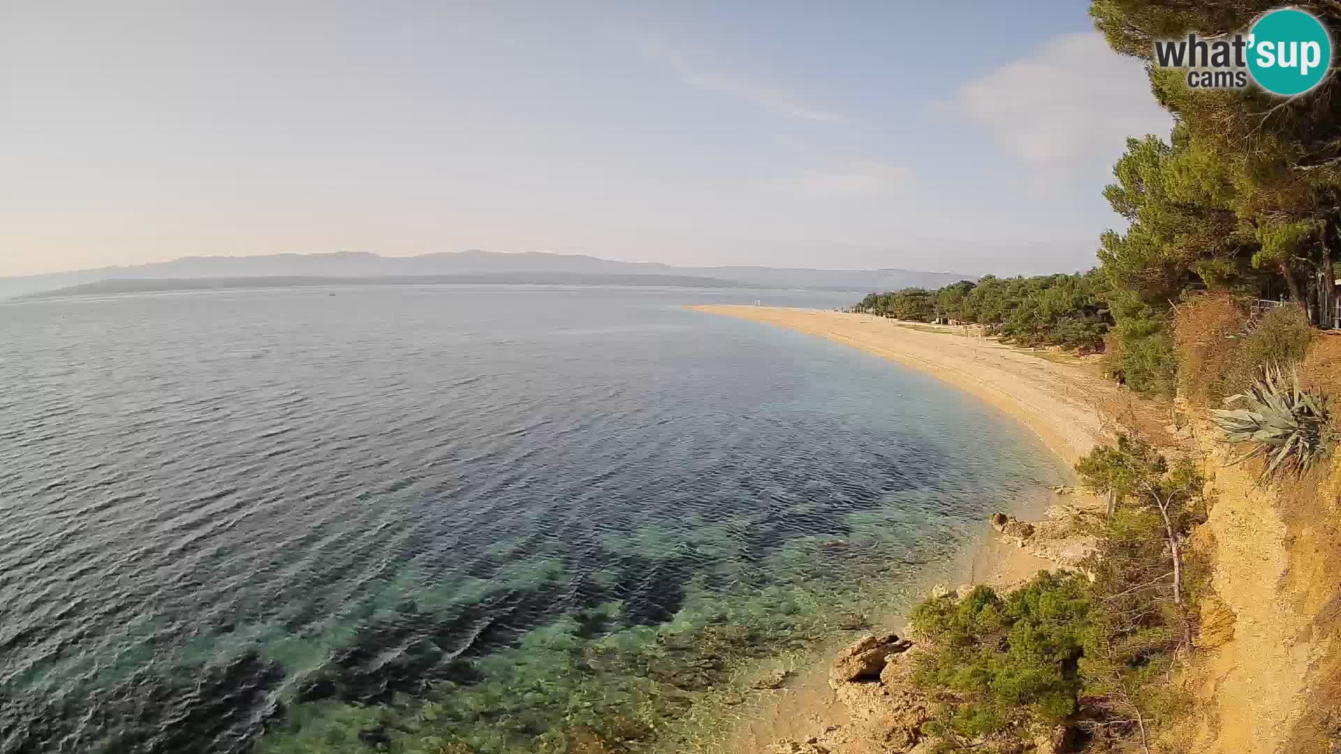 Spletna kamera Bol Zlatni Rat – Pogled v živo z otoka Brač