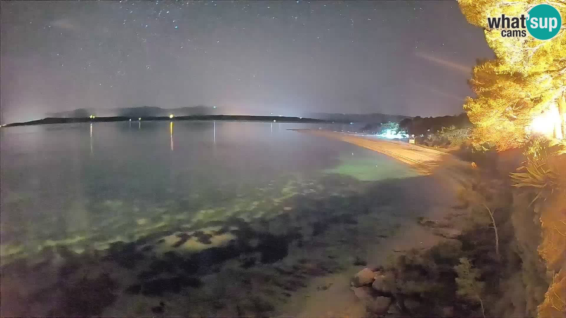 Spletna kamera Bol Zlatni Rat – Pogled v živo z otoka Brač