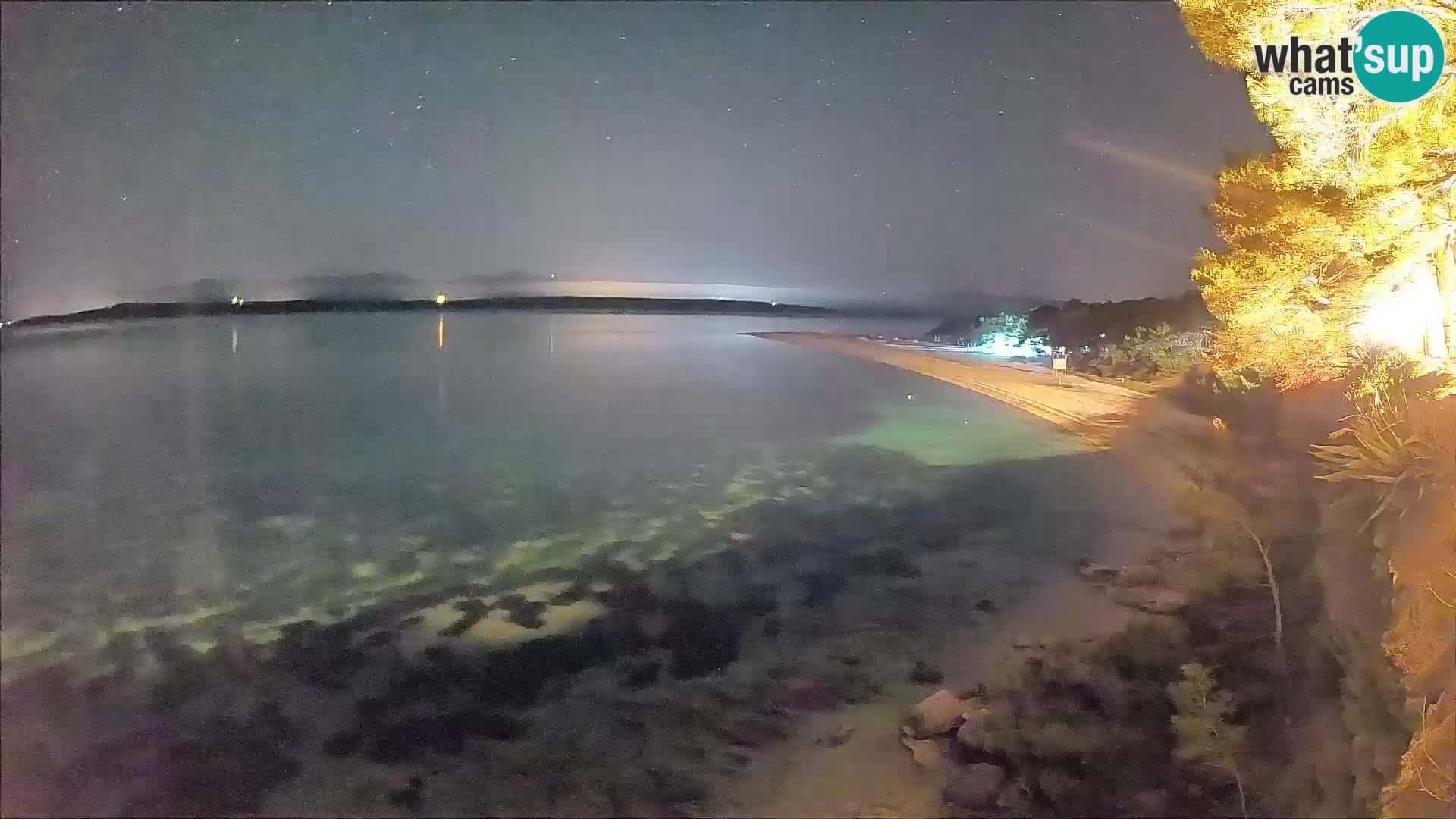 Spletna kamera Bol Zlatni Rat – Pogled v živo z otoka Brač