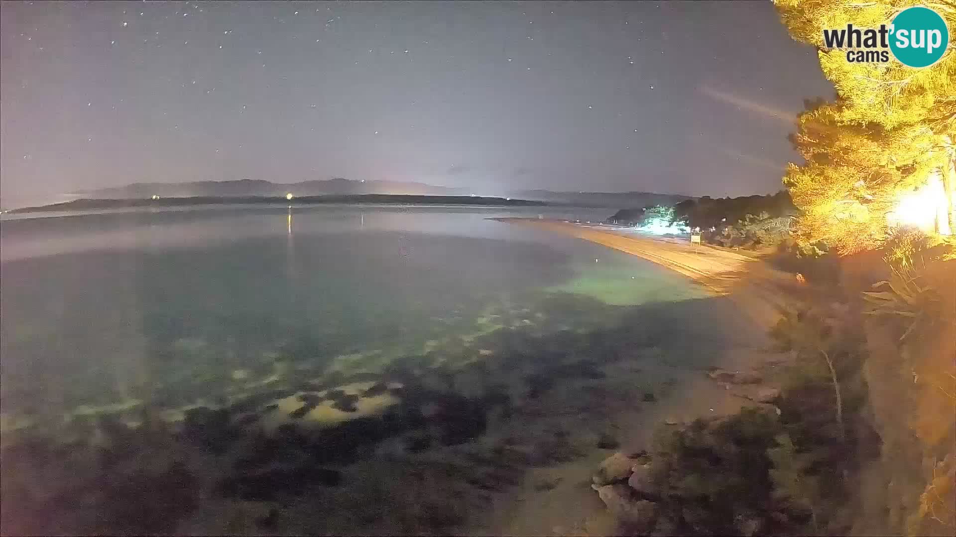 Web kamera Bol Zlatni Rat – Pogled uživo s otoka Brača