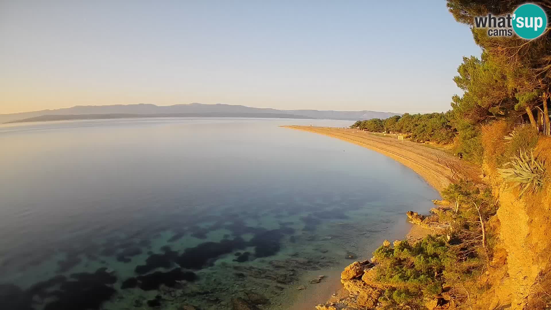 Web kamera Bol Zlatni Rat – Pogled uživo s otoka Brača