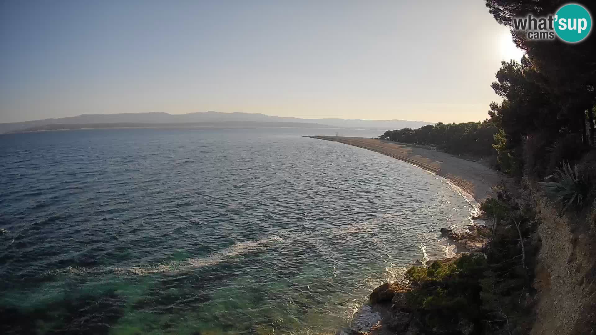 Web kamera Bol Zlatni Rat – Pogled uživo s otoka Brača