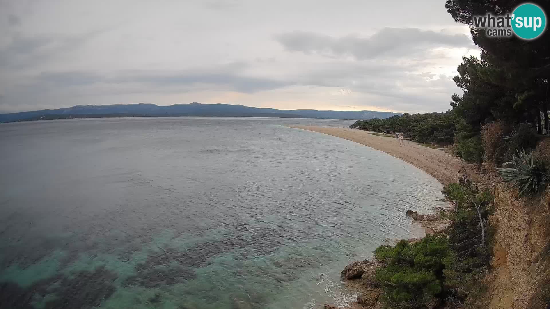 Spletna kamera Bol Zlatni Rat – Pogled v živo z otoka Brač