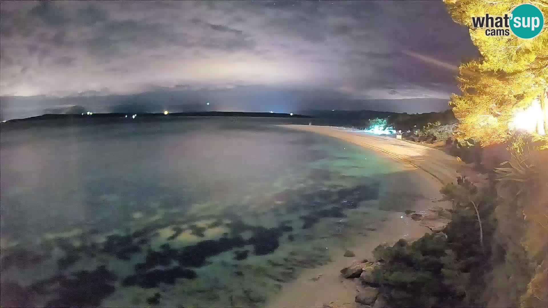 Webcam Zlatni Rat Bol – Liveblick vom berühmten Strand auf Brač