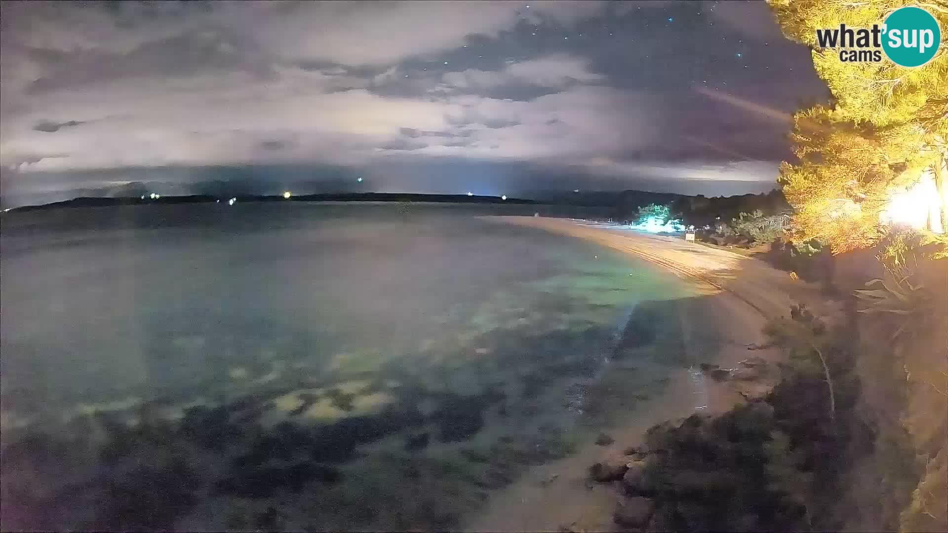 Webcam Zlatni Rat Bol – Liveblick vom berühmten Strand auf Brač